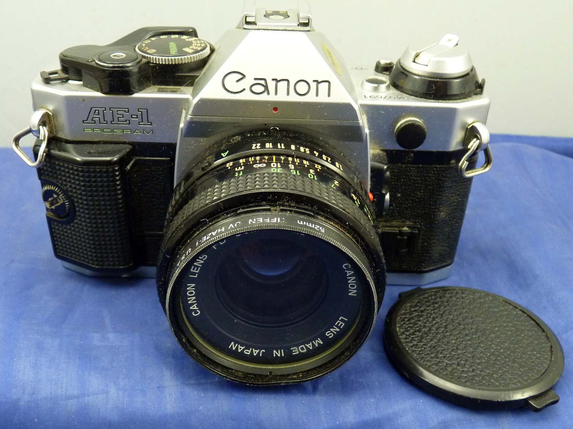 Vintage Canon Ae 1 Program 35mm Camera Co62 Ebay